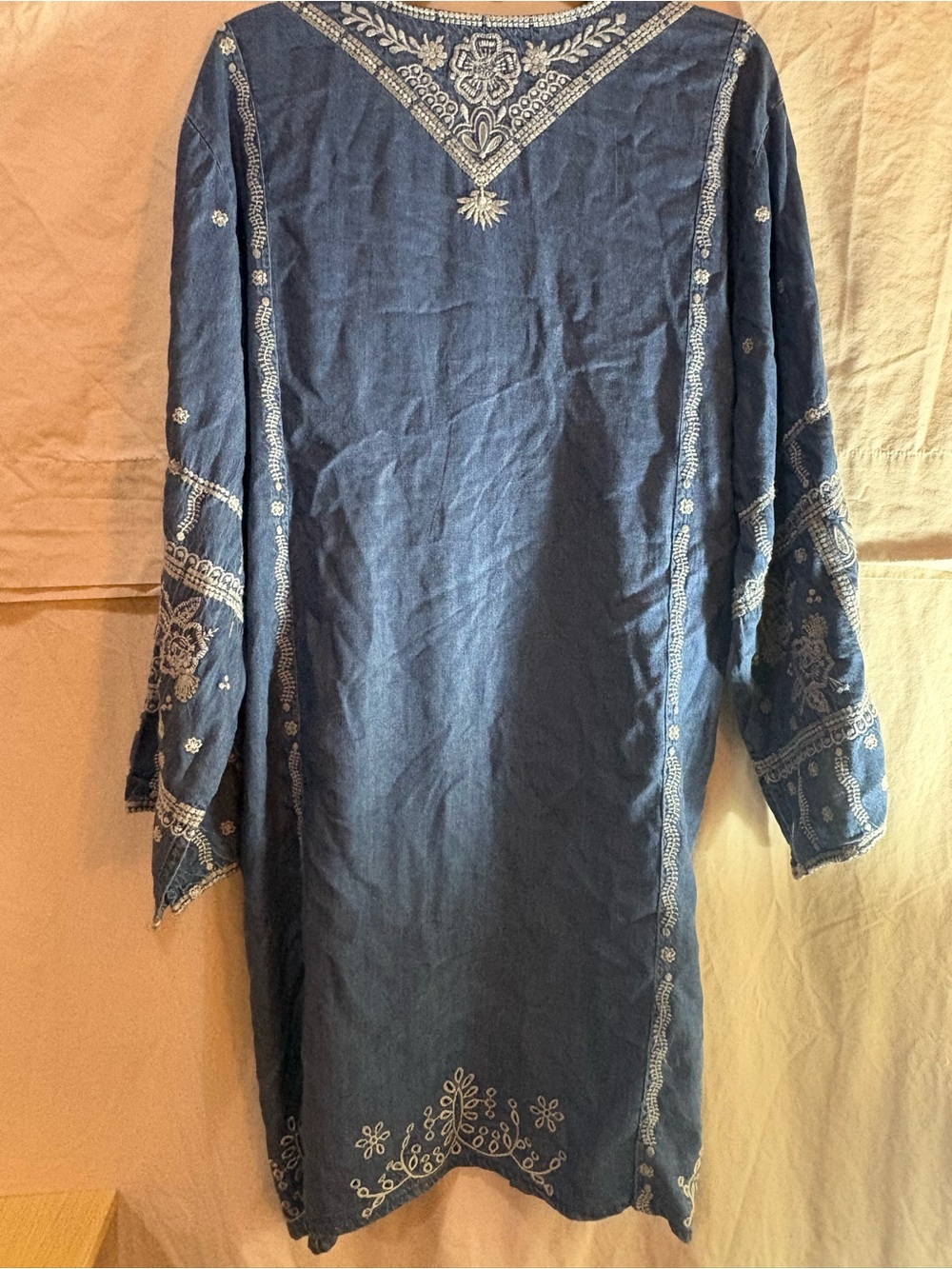 Johnny Was Workshop Embroidered Indigo Tunic Dress with White Detailing. Size XL